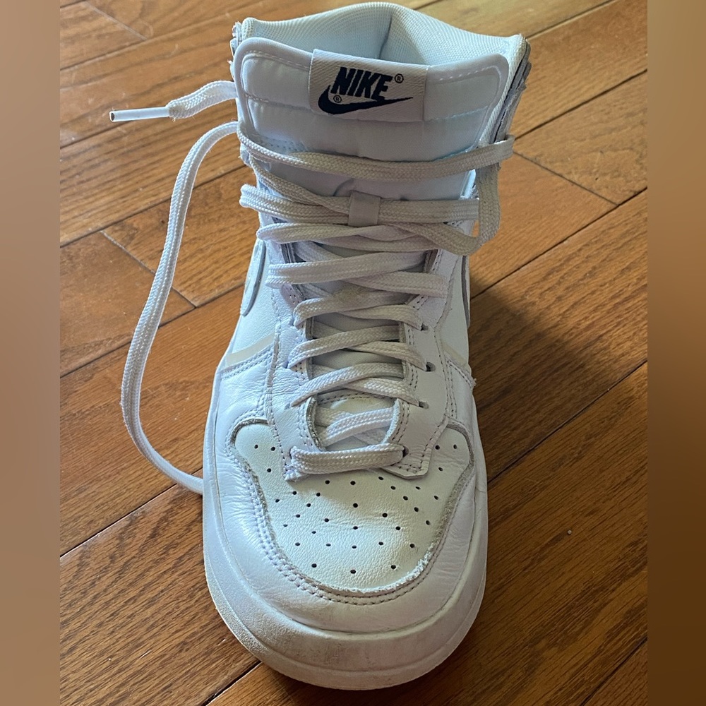 Woman’s Nike Dunks
